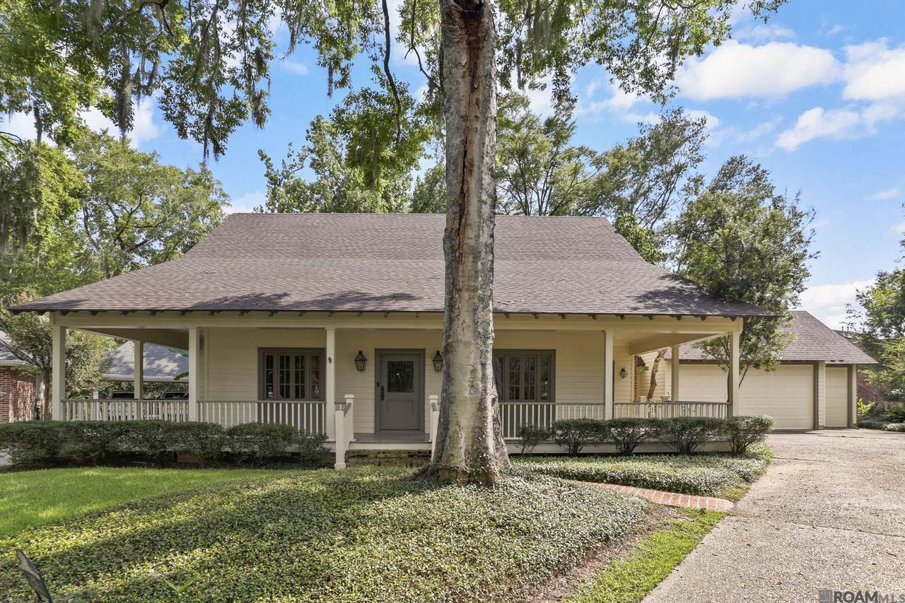 1431 Applewood Rd - Photo 1