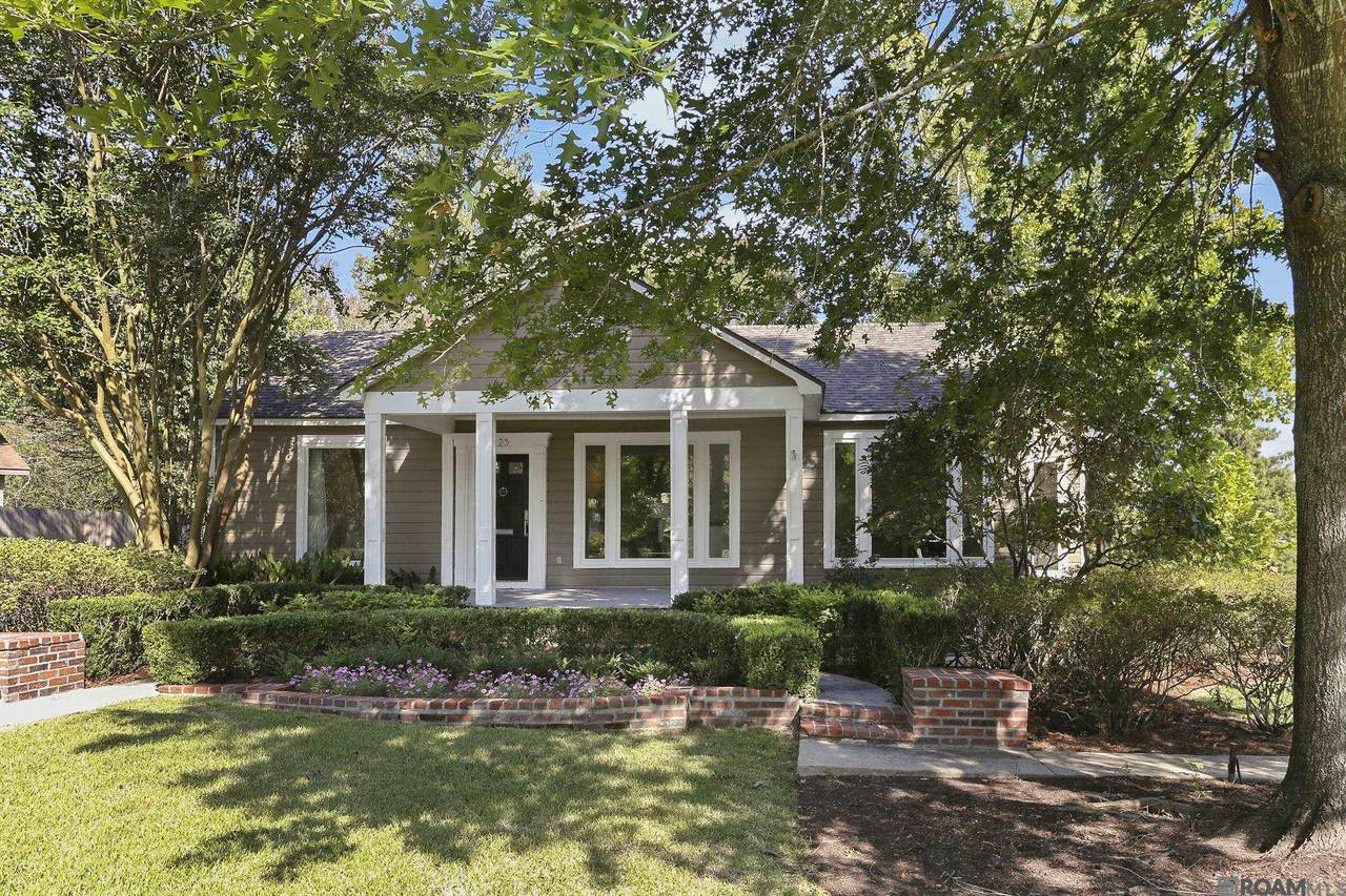 225 Amherst Ave - Photo 1