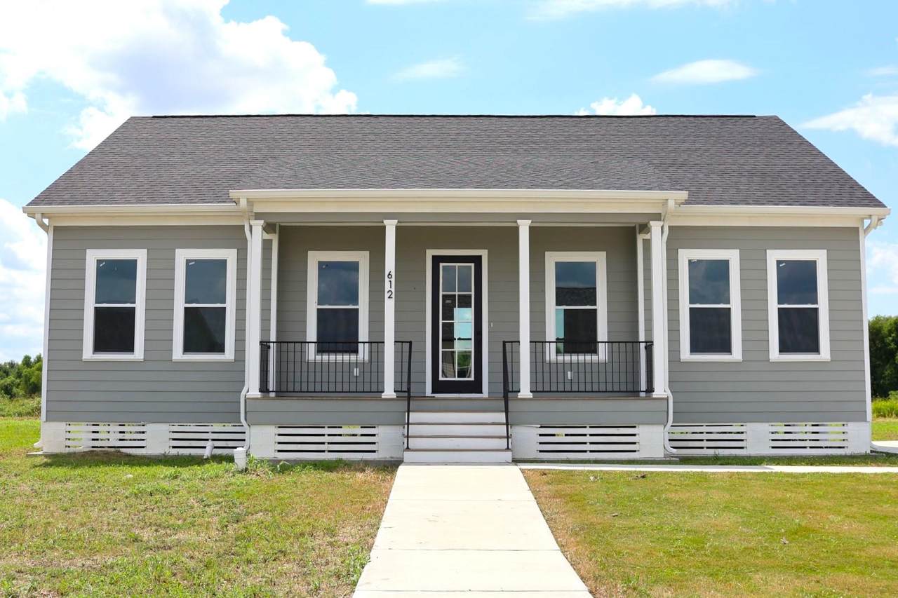 612 Jean Charles Boulevard - Photo 1