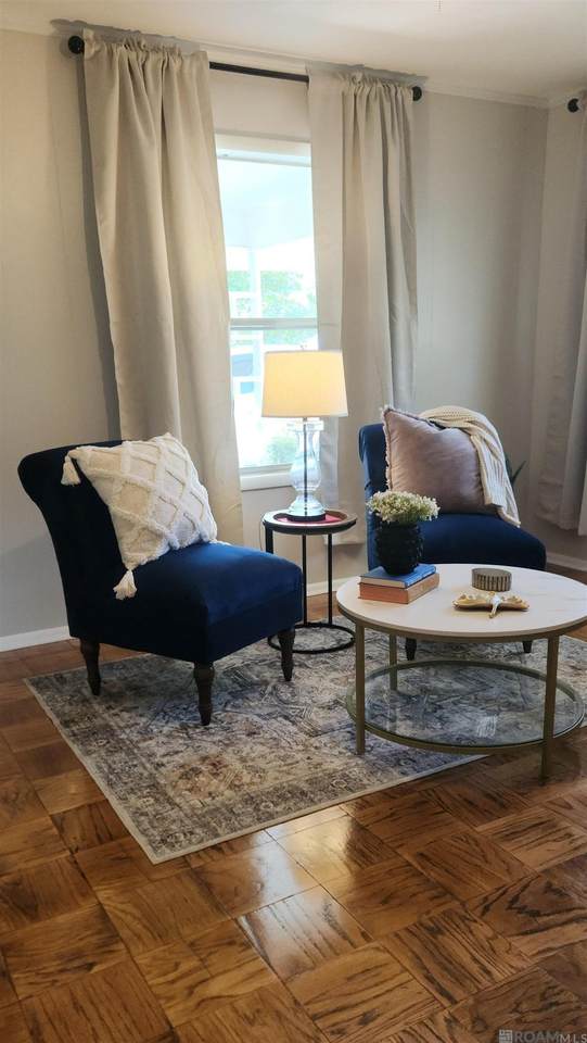 4204 Sarah St - Photo 1