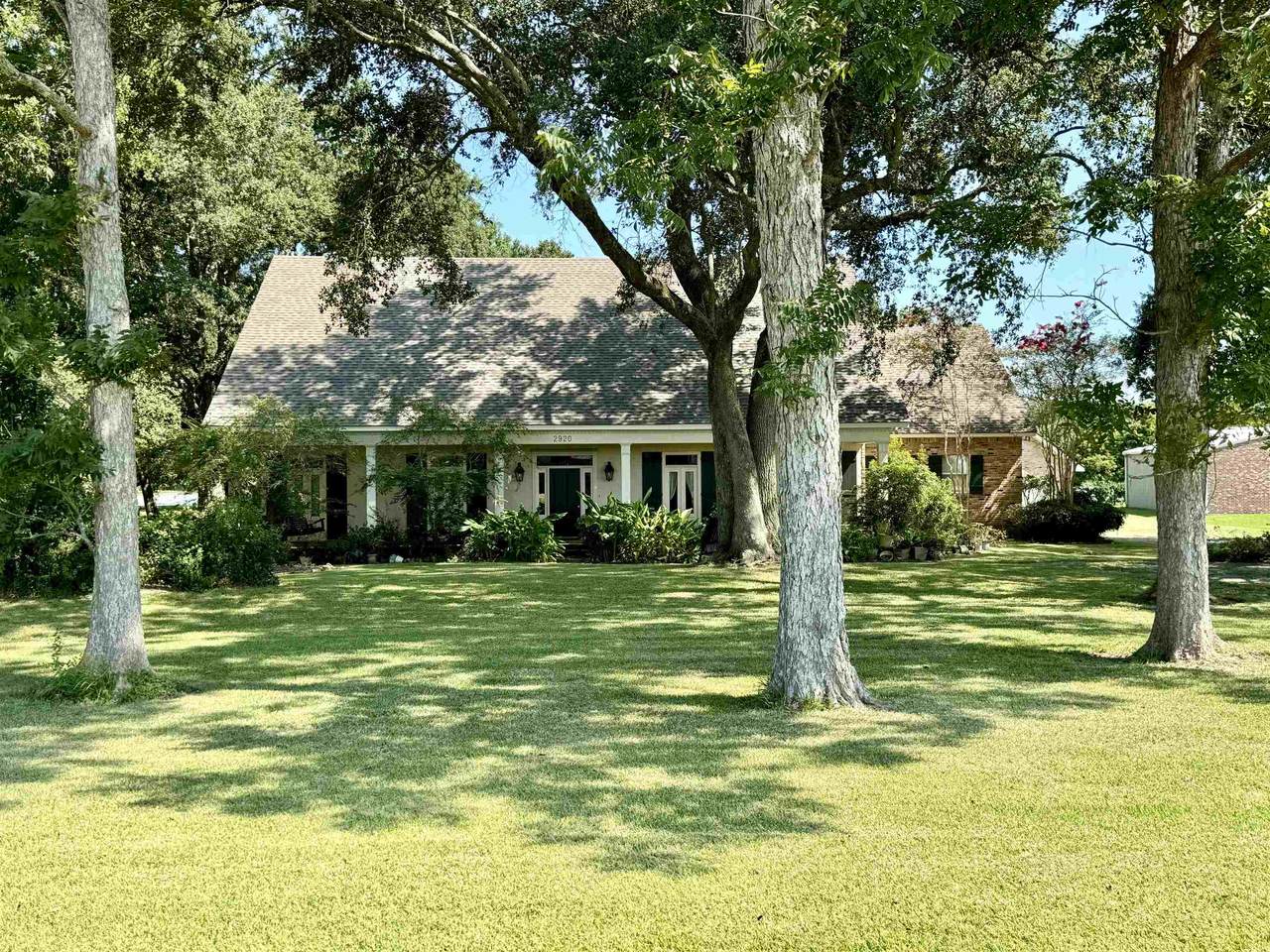 2920 Hwy 182 West - Photo 1