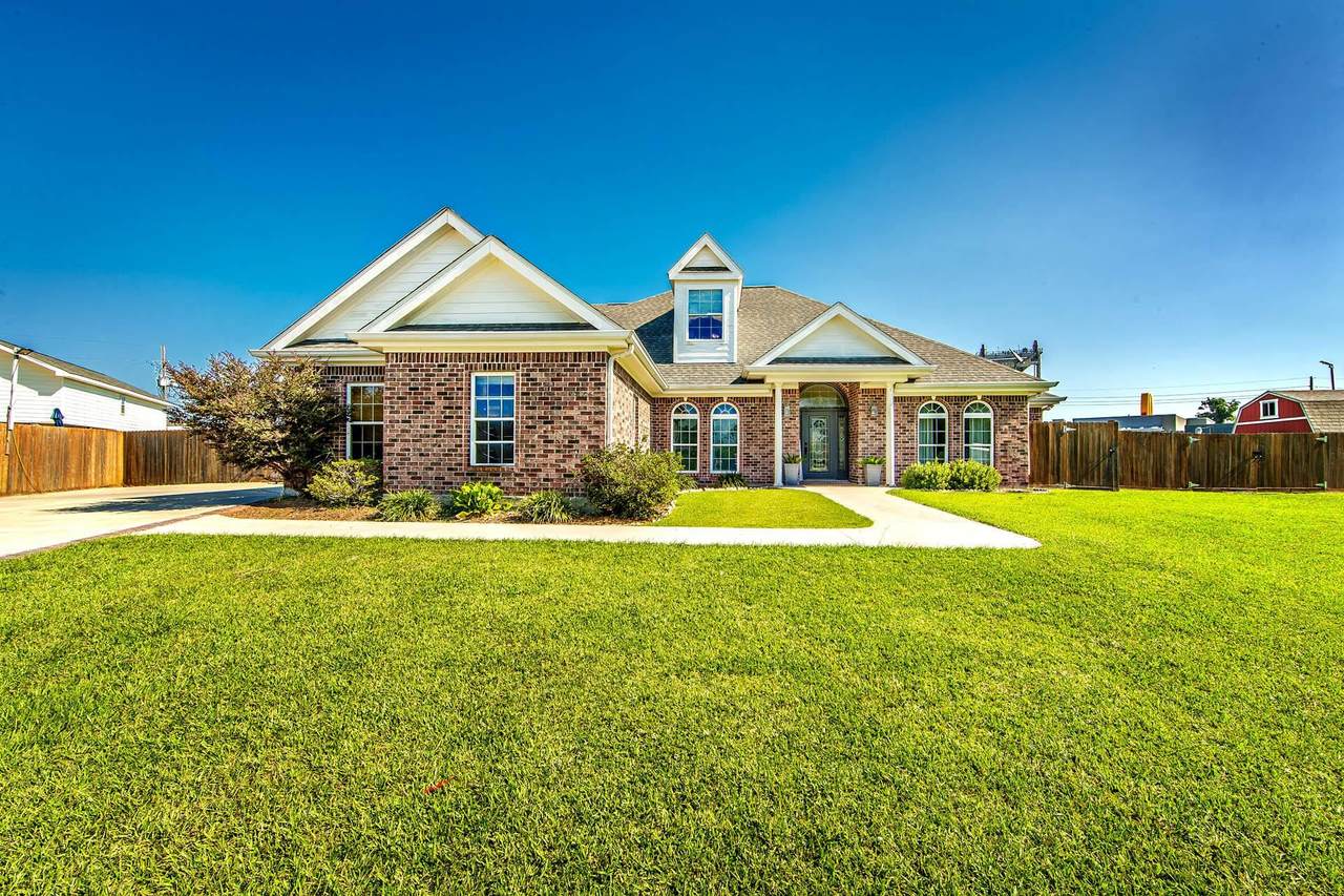 188 West 40th Street - Photo 1