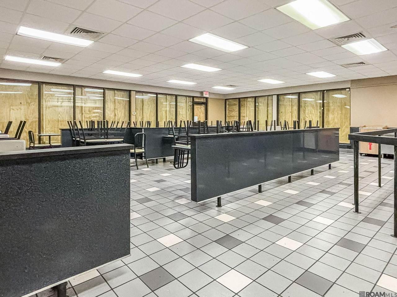 1829 Main St - Photo 1