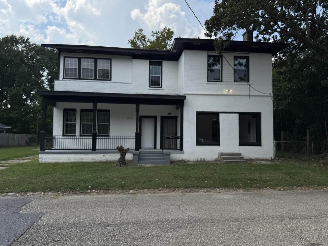 1035 31st St - Photo 1