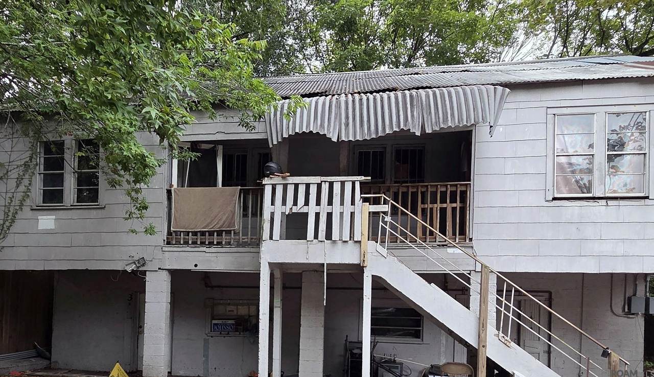 535 Eugene St - Photo 1