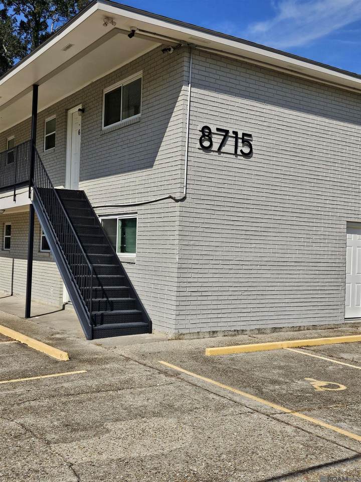 8715 Scenic Hwy - Photo 1