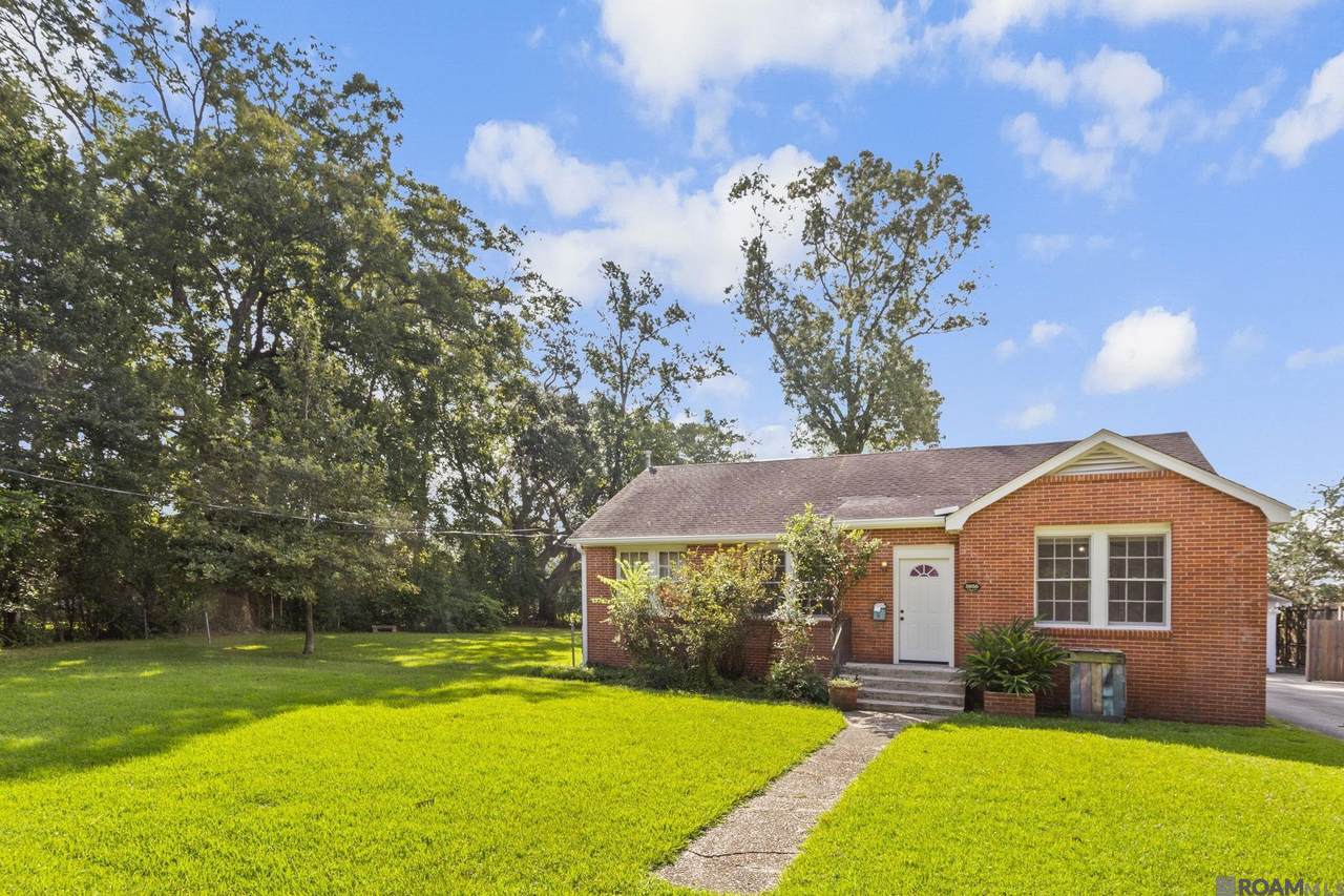 5950 College Dr - Photo 1