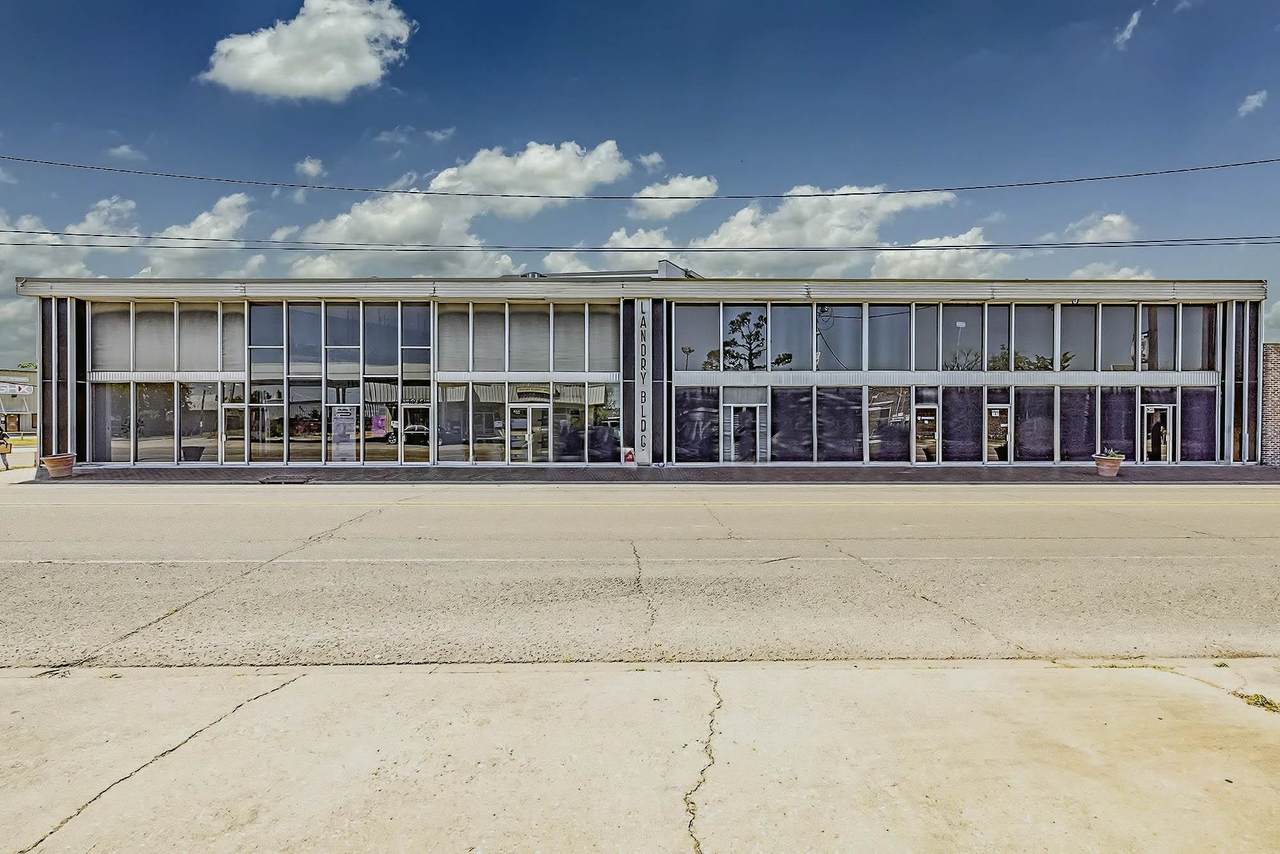 1244 Barrow St - Photo 1