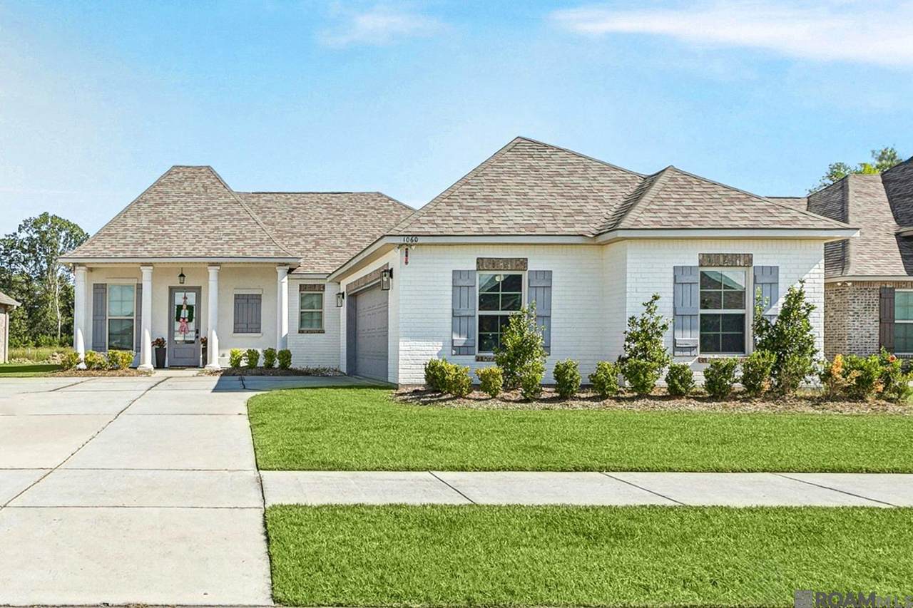 1060 Lakehaven Dr - Photo 1