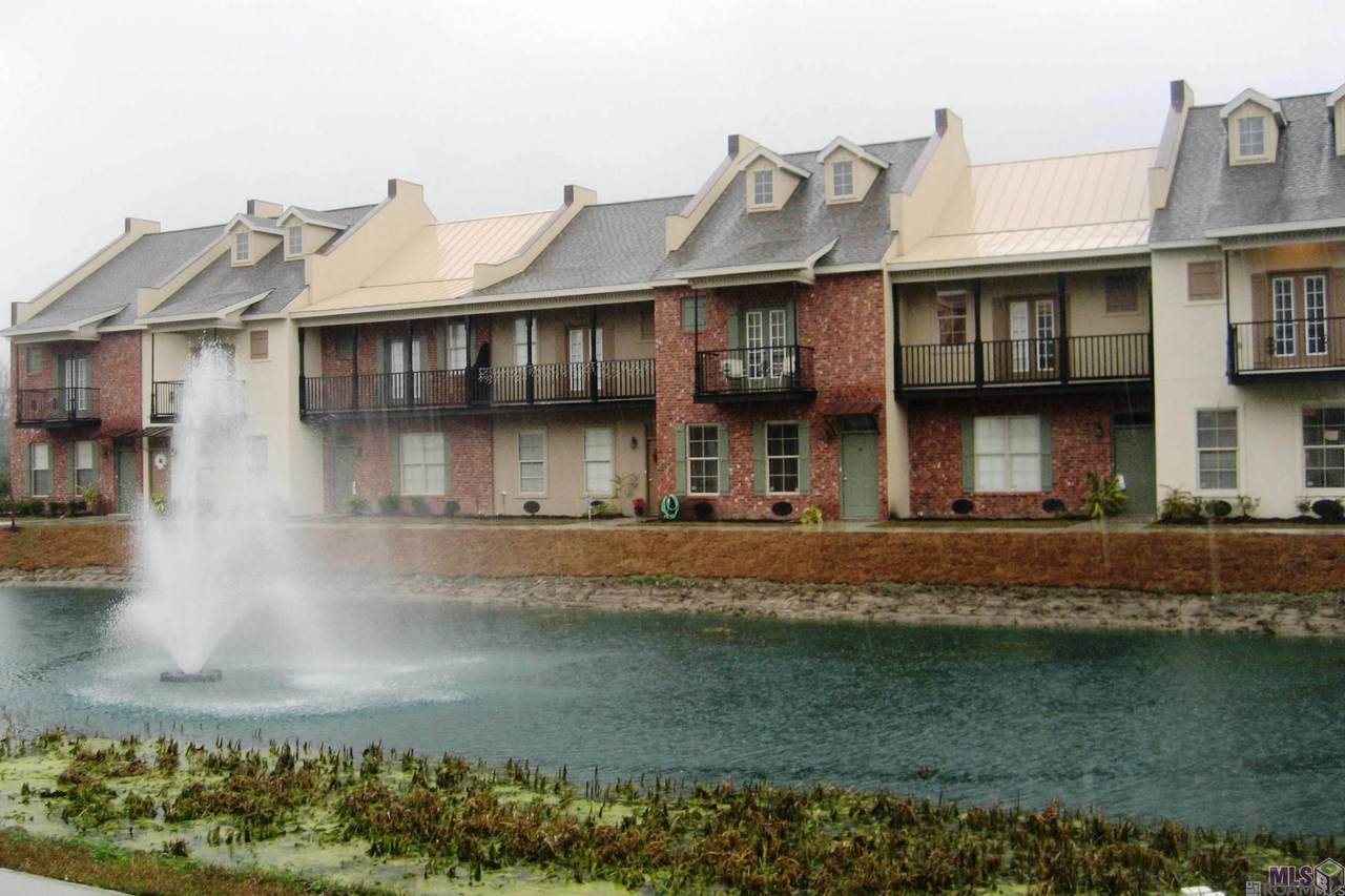 10600 Lakes Blvd - Photo 1