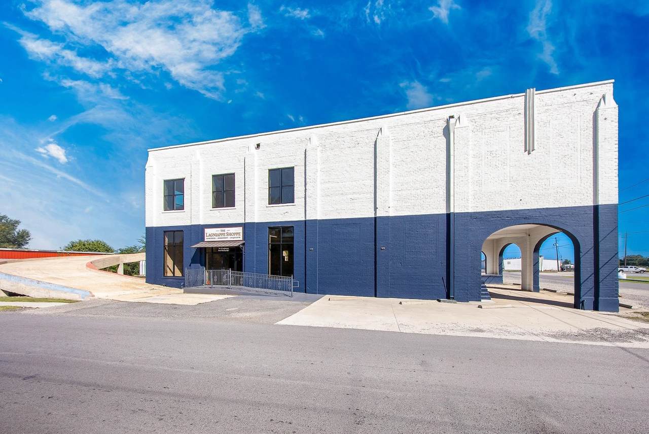 700 Saint Patrick St - Photo 1