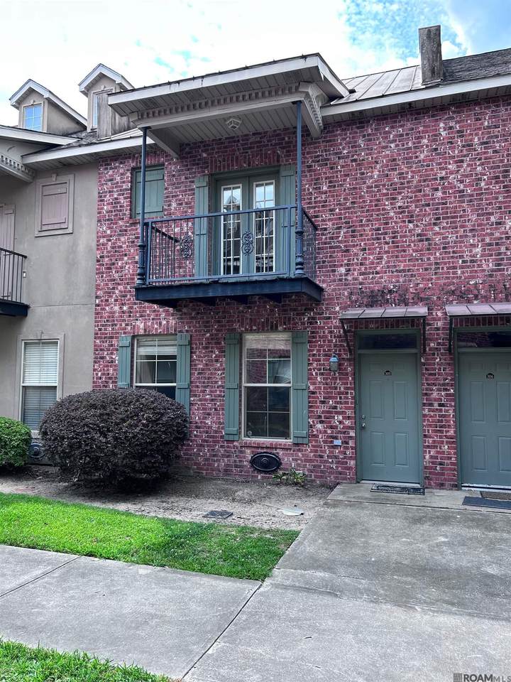 10600 Lakes Blvd - Photo 1