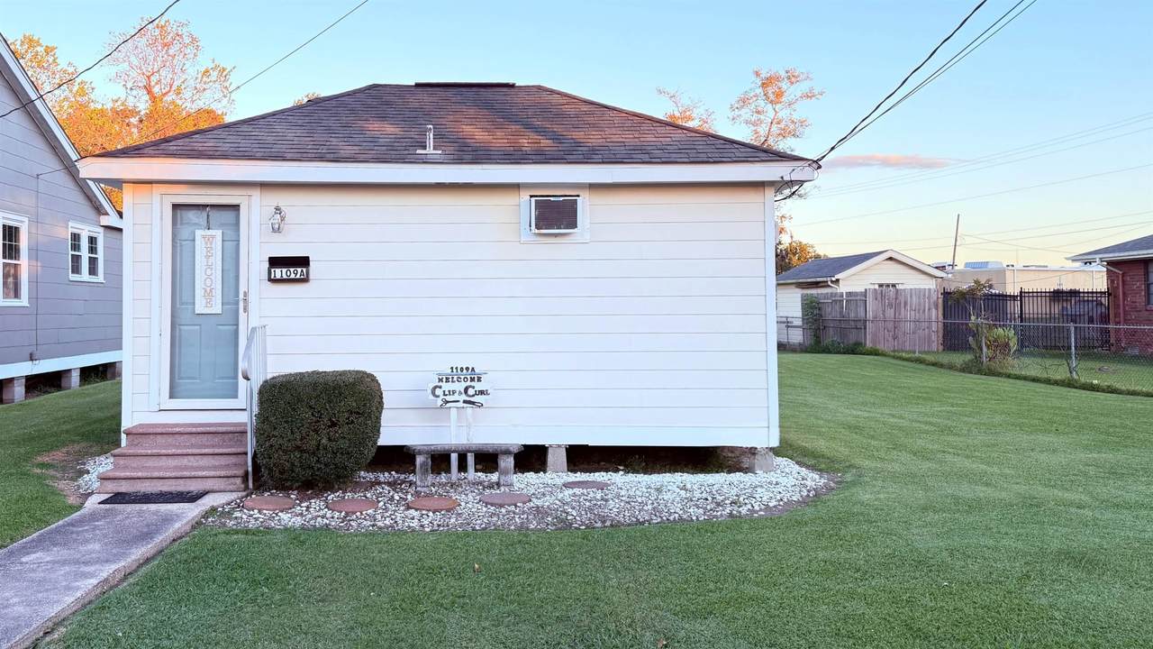 1109A Caroline St - Photo 1