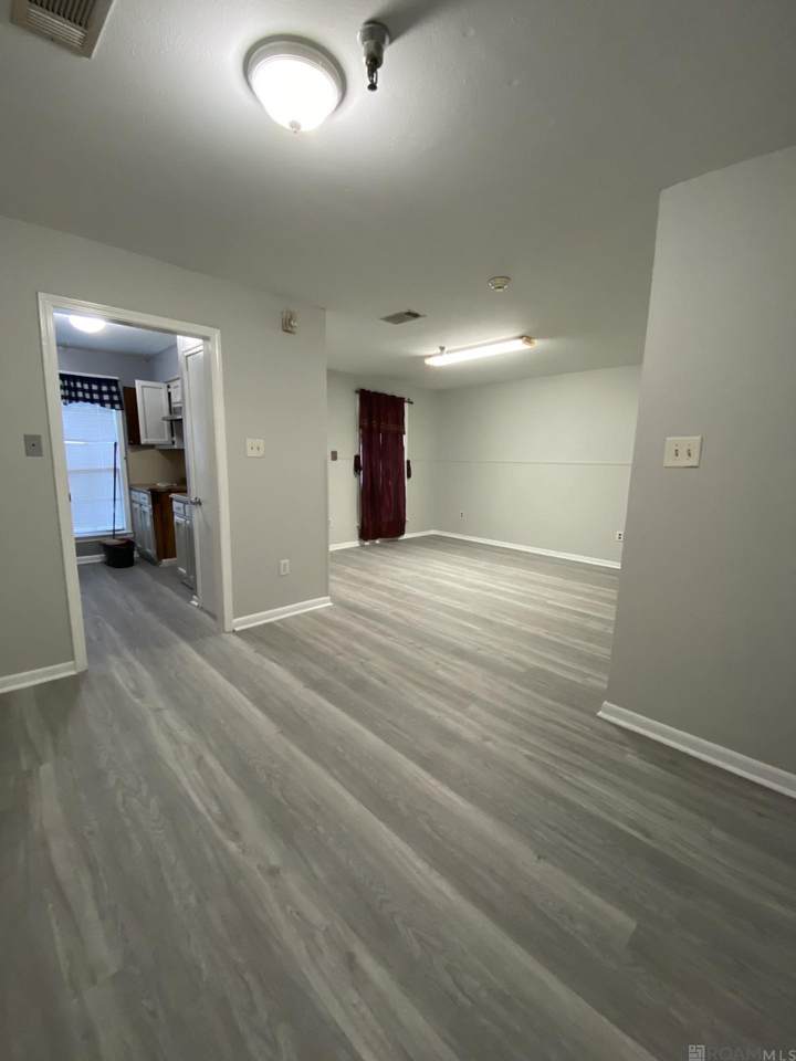 4236 Southpark Dr - Photo 1