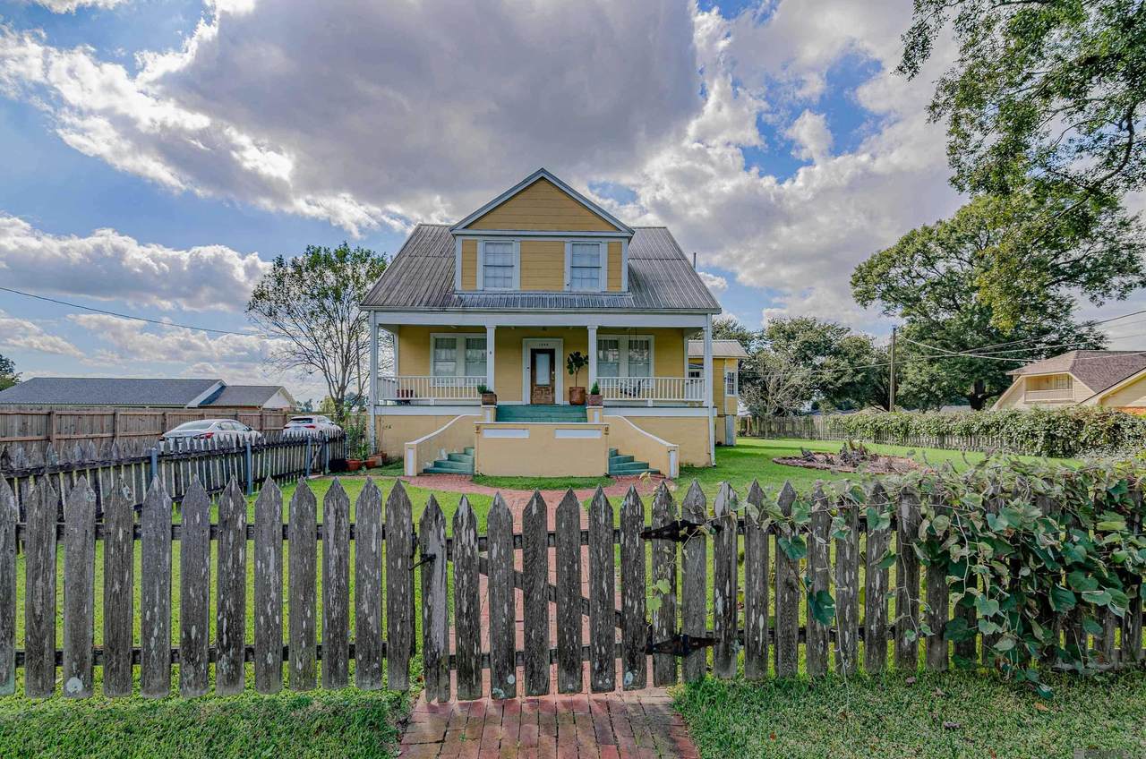 1240 Mississippi St - Photo 1