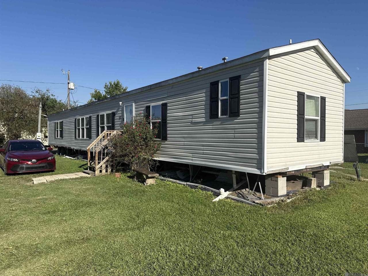 301 Franklin St - Photo 1