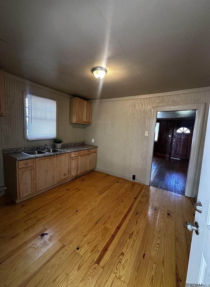 5617 Fairfield Ave - Photo 1