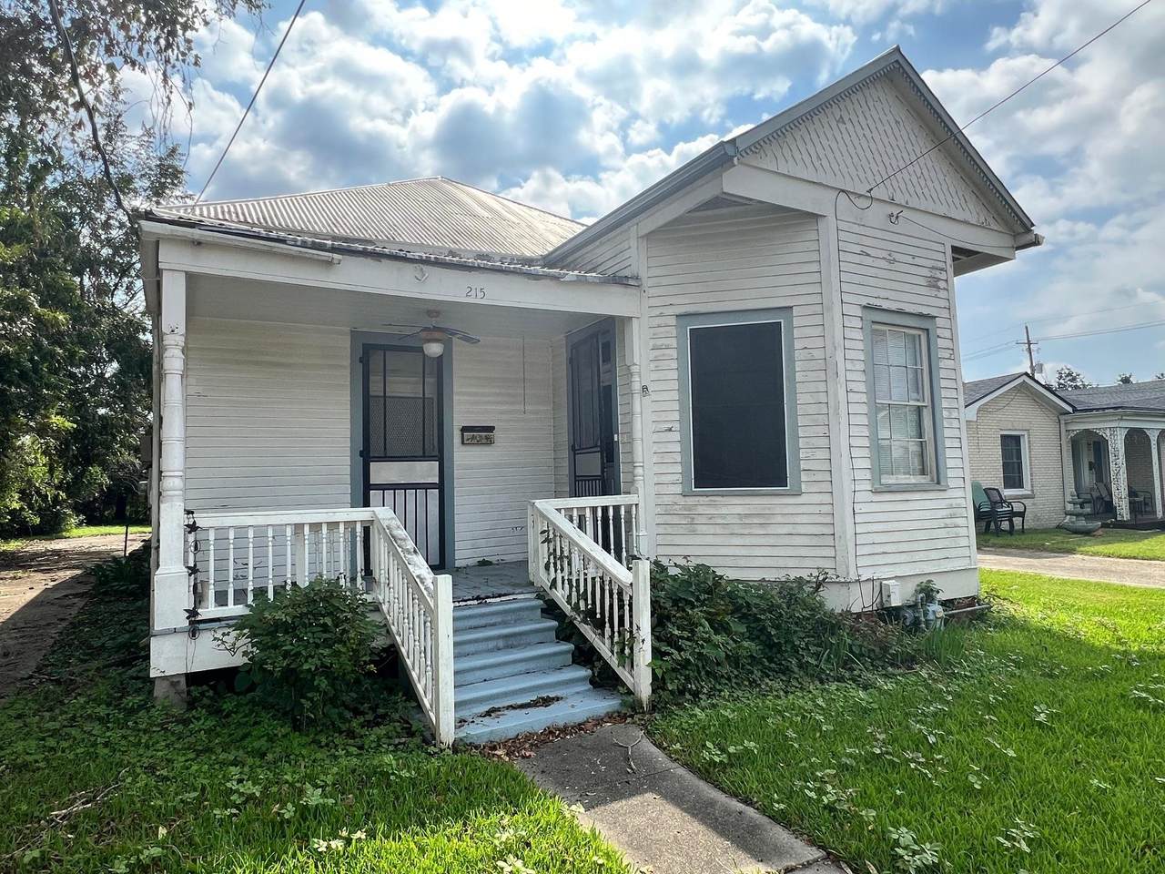 215 Levron Street - Photo 1
