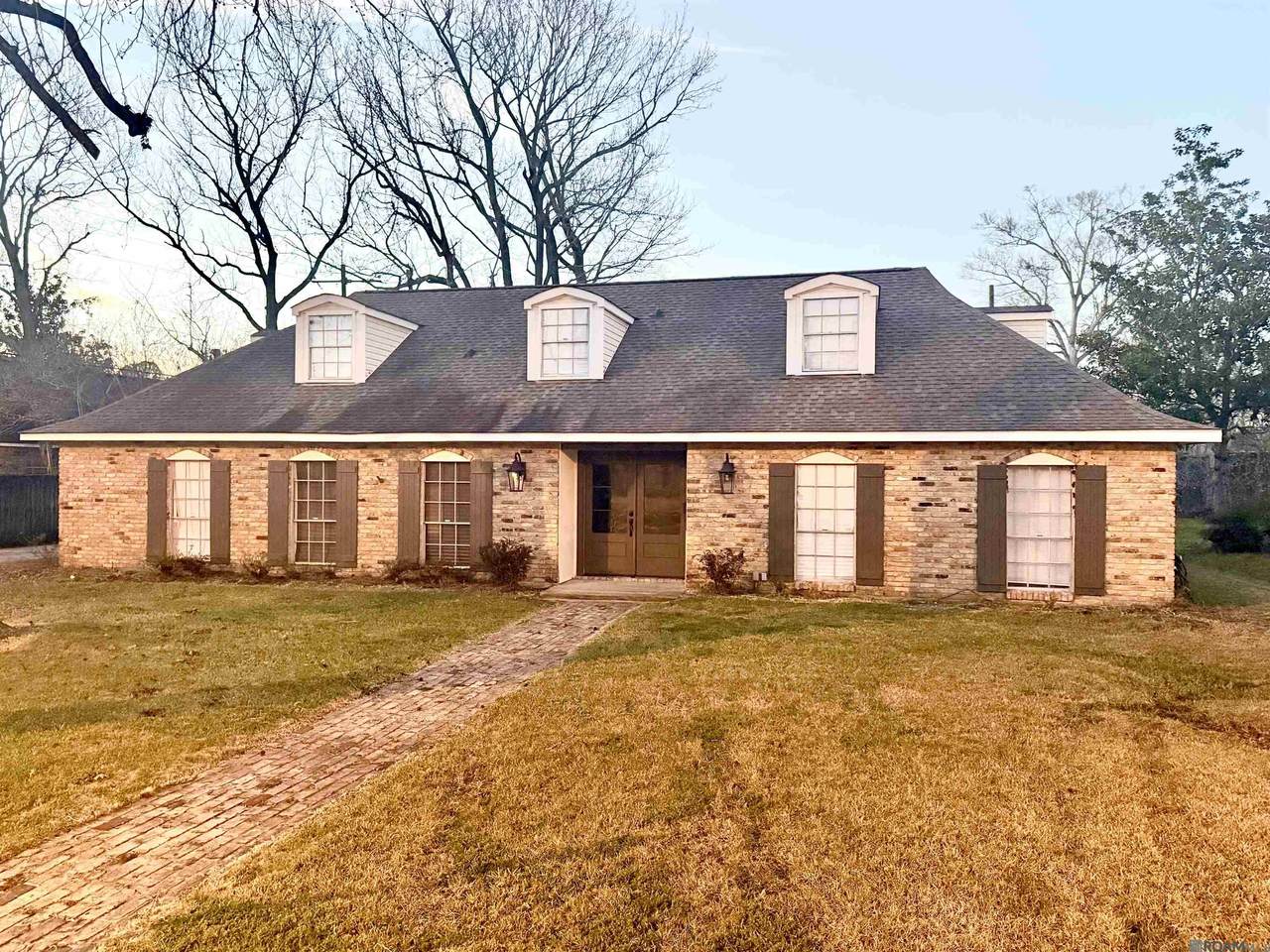 11025 Goodwood Blvd - Photo 1