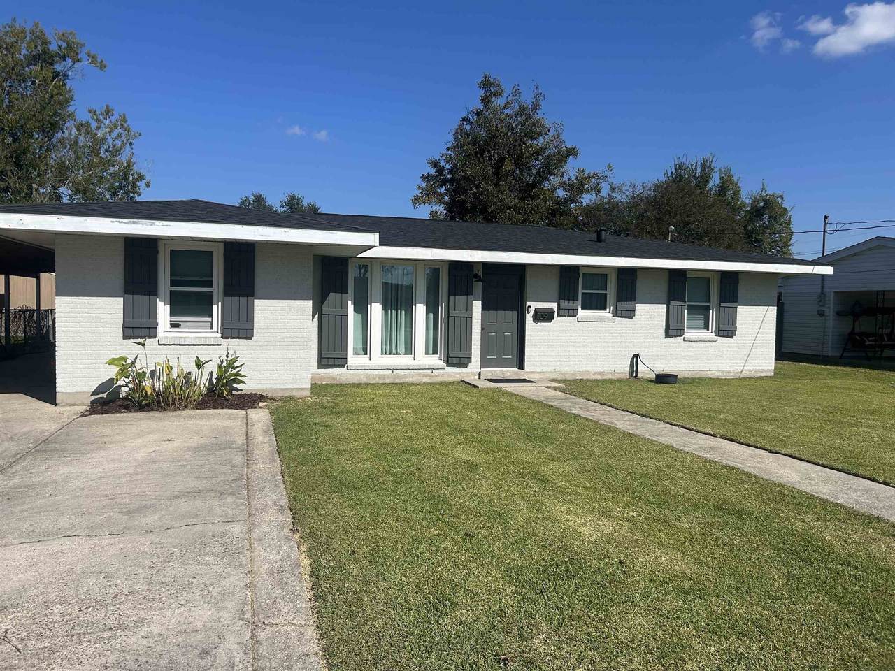 109 Apricot St - Photo 1