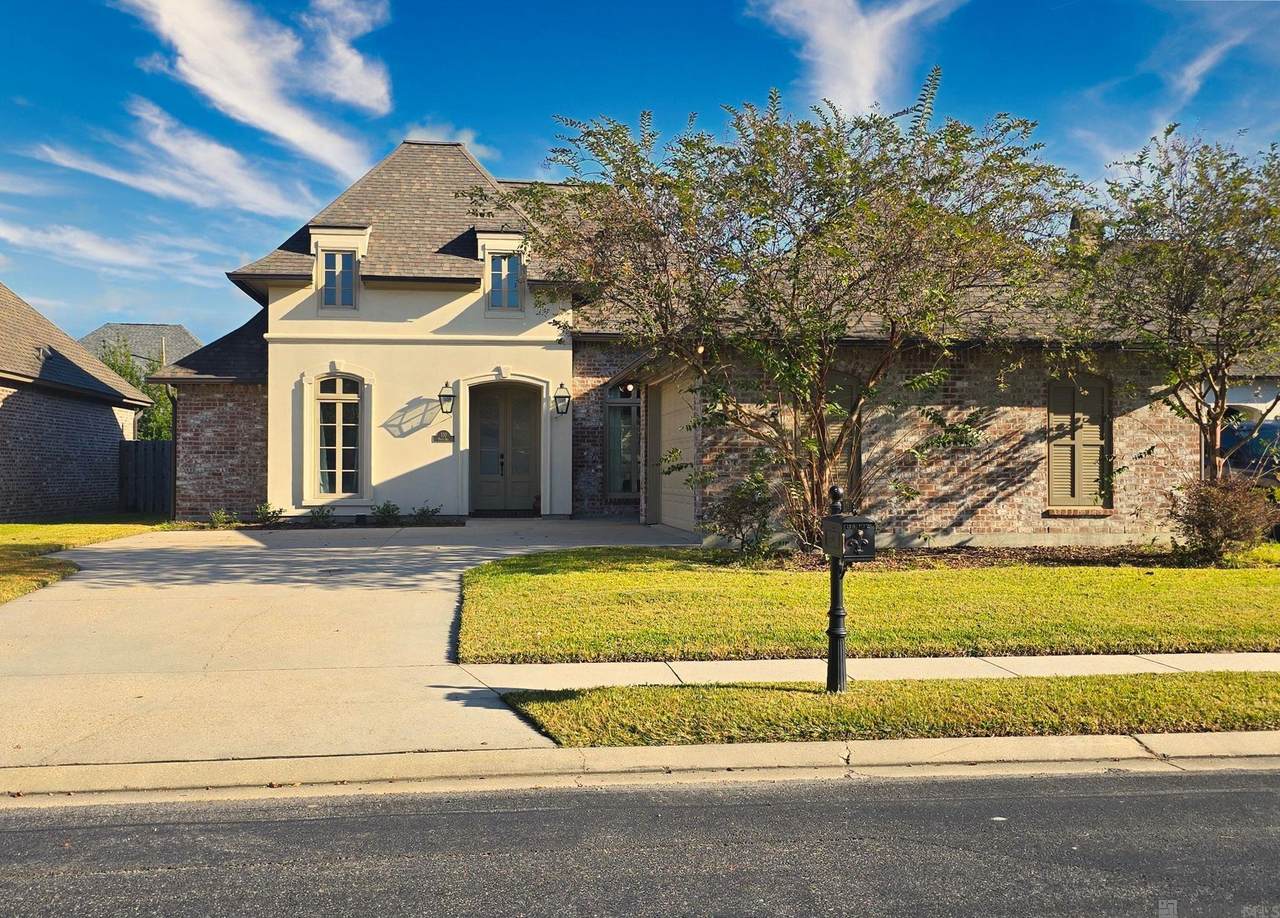 170 Politz Ave - Photo 1