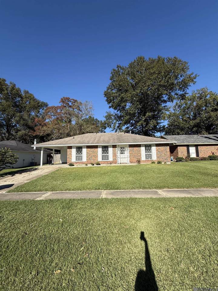 13745 Broad Ct - Photo 1