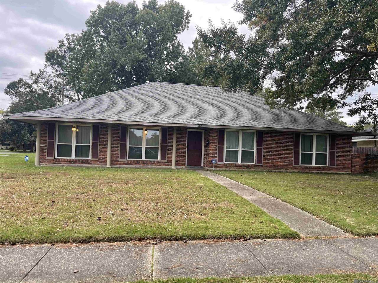 10000 Pomona Dr - Photo 1