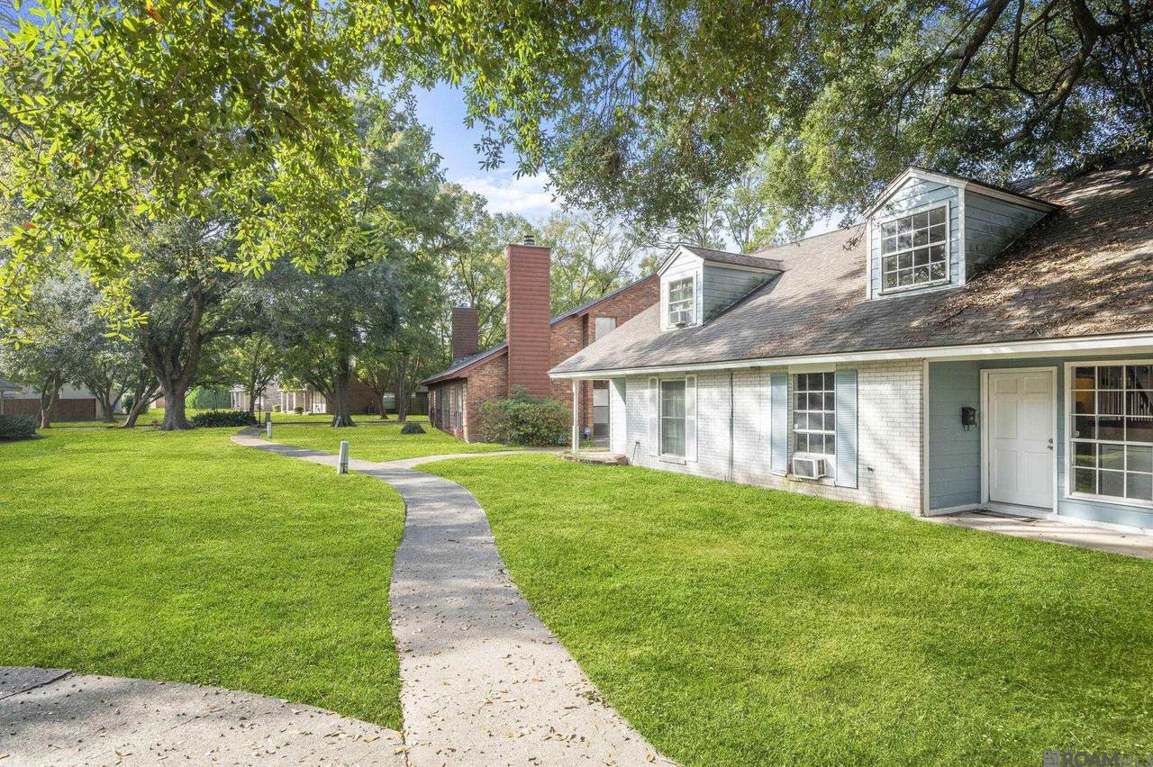 1270 Sharlo Ave - Photo 1