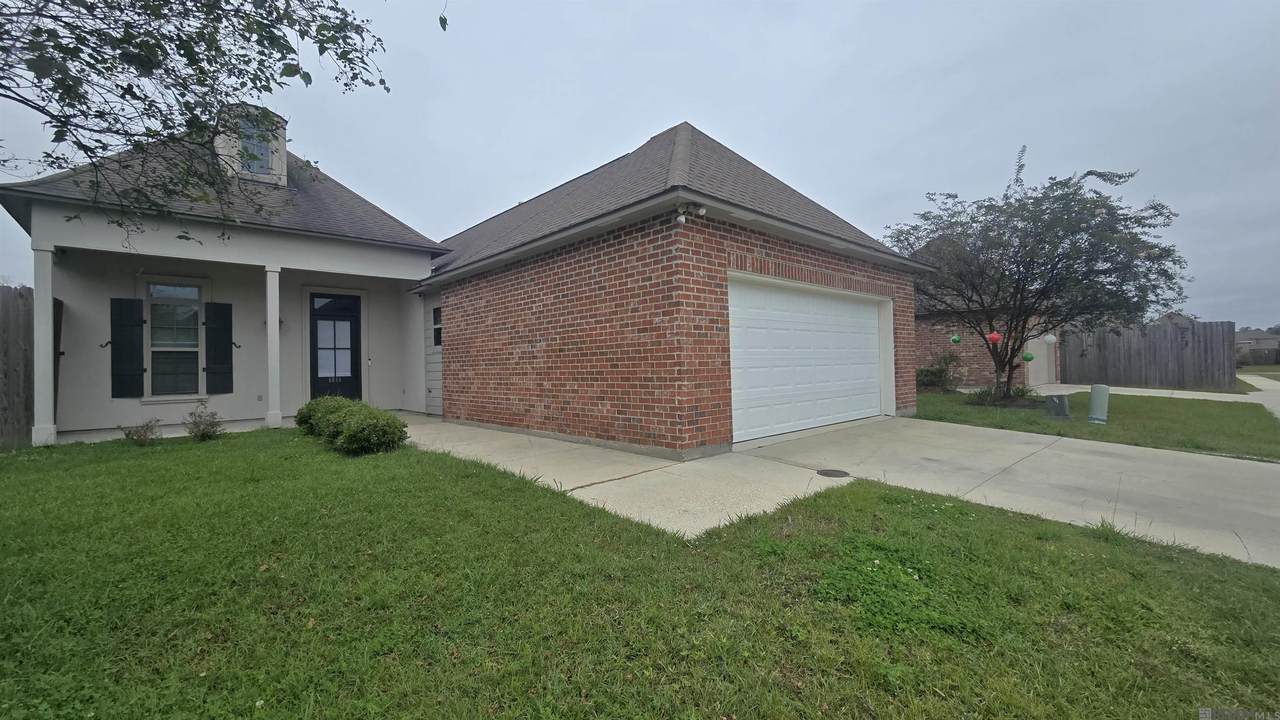 4814 Old Landing Dr - Photo 1