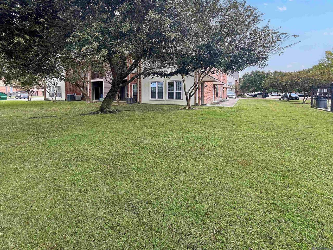 710 Boyd Dr - Photo 1