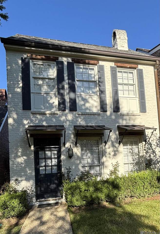 7960 Wrenwood Blvd - Photo 1