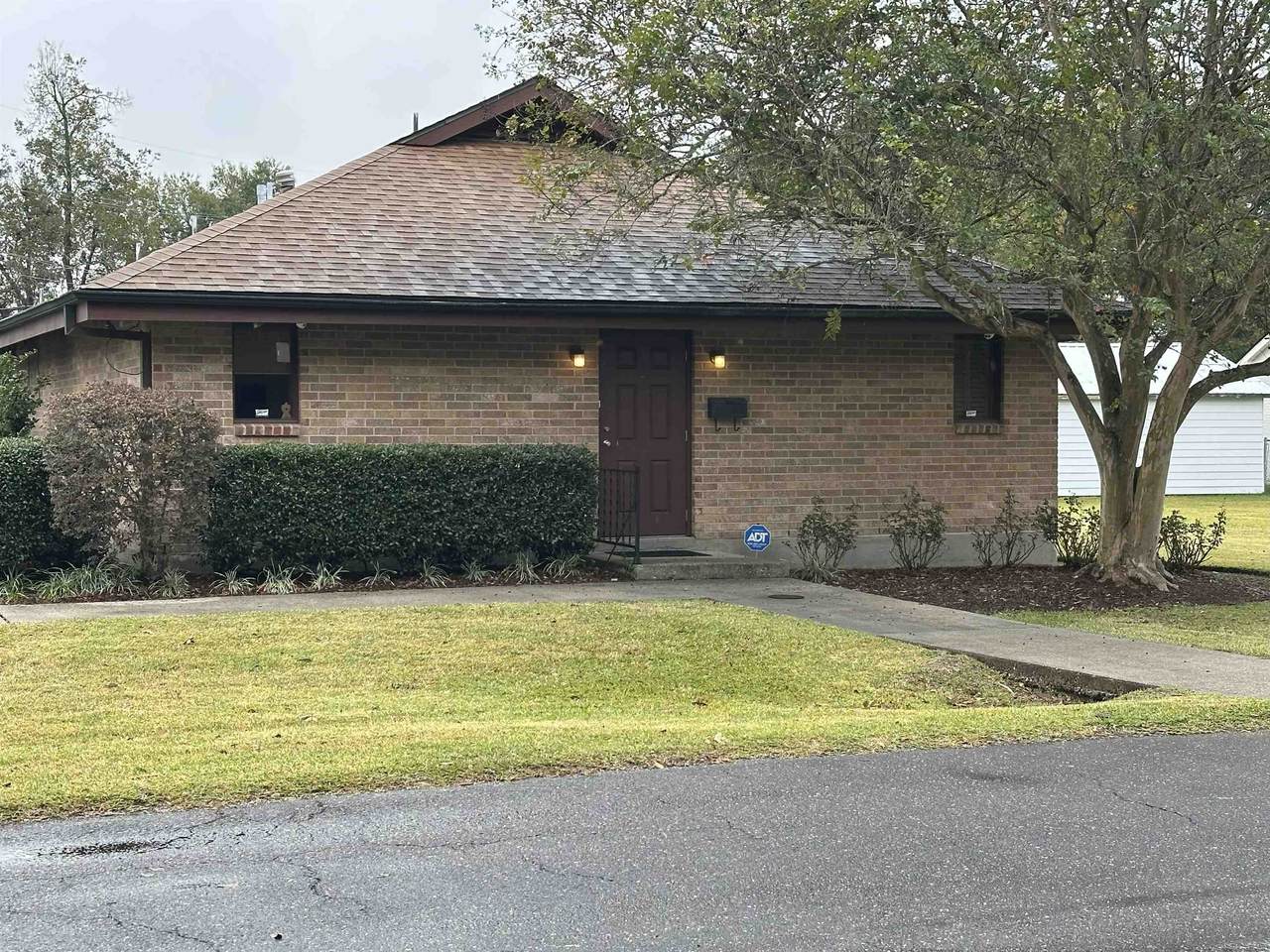 1711 Himalaya Ave - Photo 1