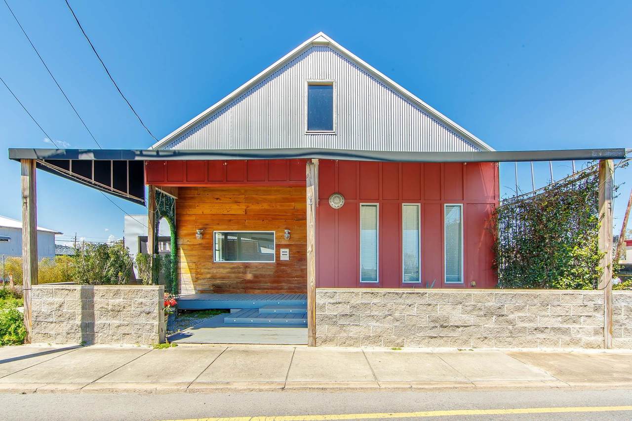 8053 Main St - Photo 1