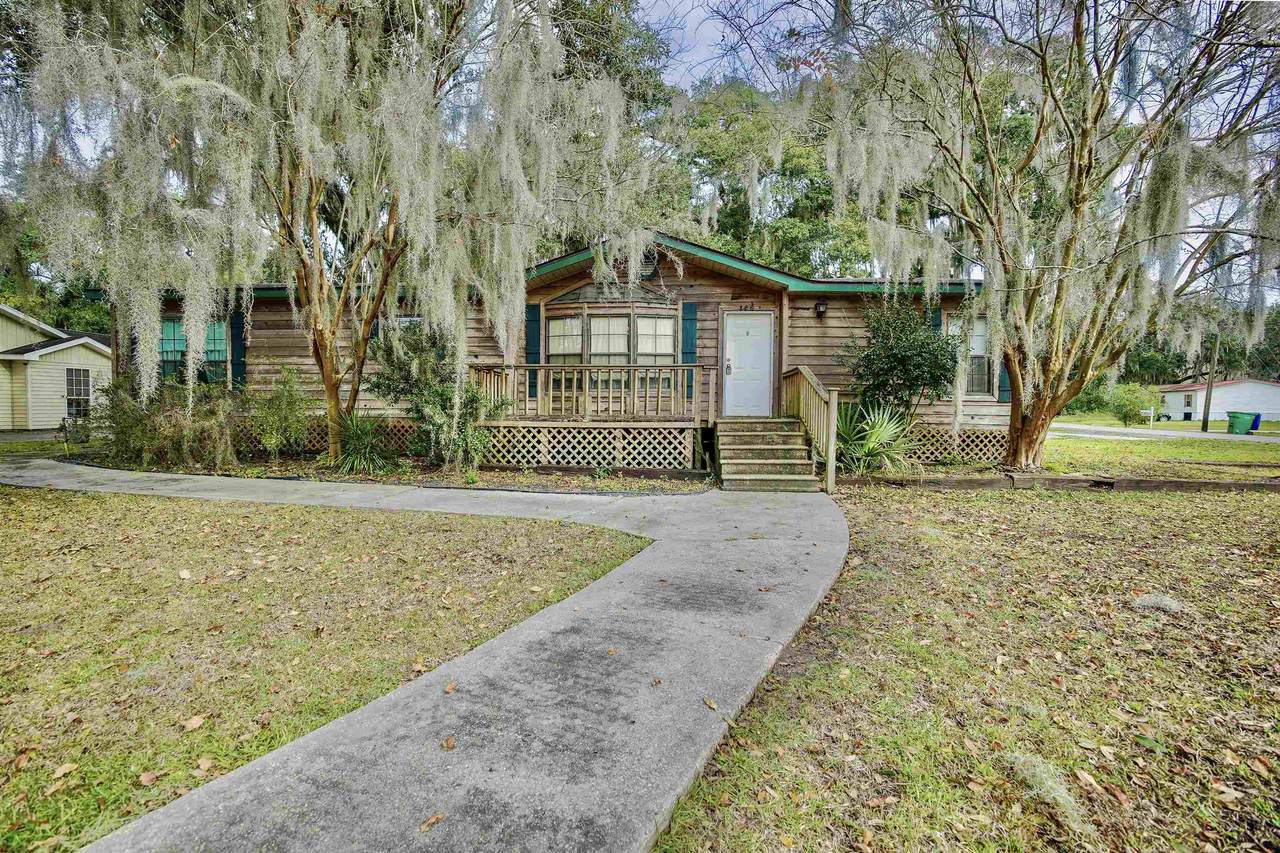 102 Shady Oaks Dr - Photo 1