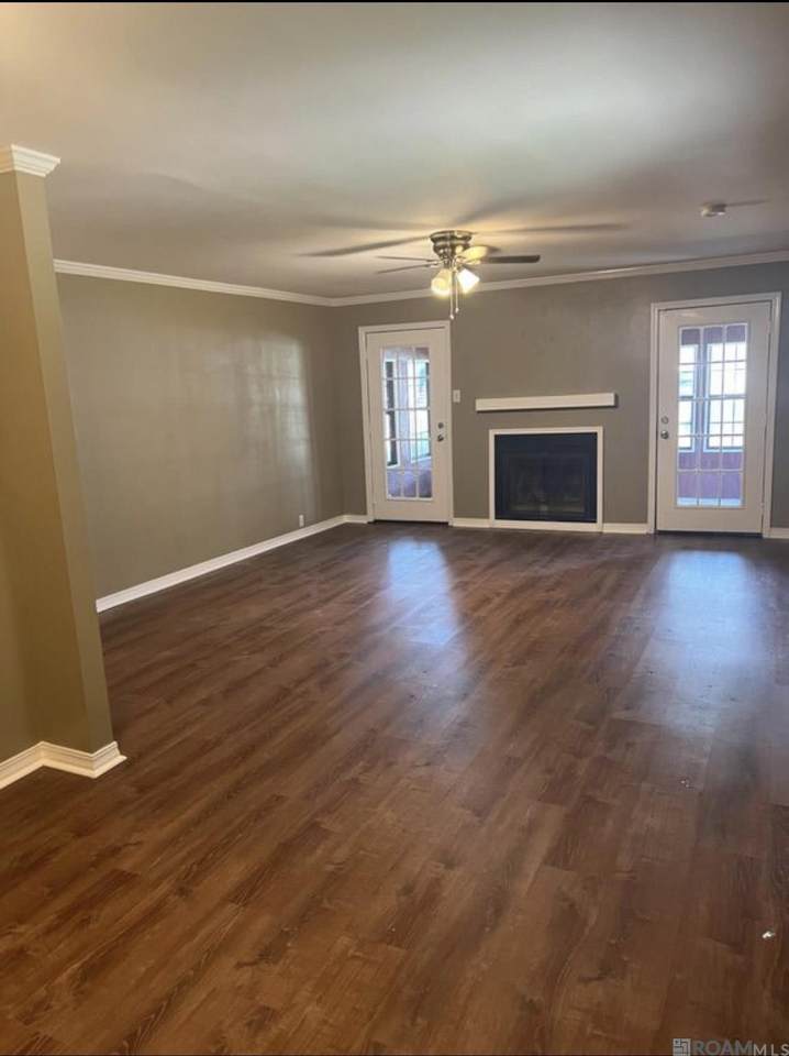 8252 Governor Dr - Photo 1