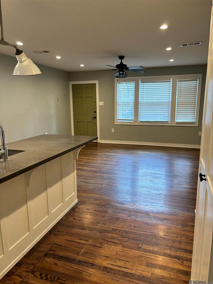 1532 Acadian Thwy - Photo 1