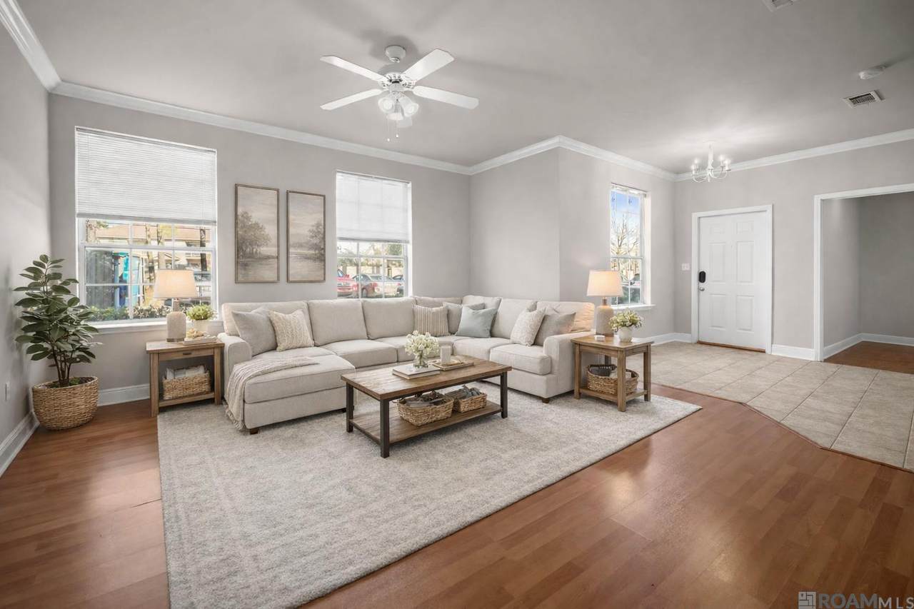 900 Dean Lee Dr - Photo 1