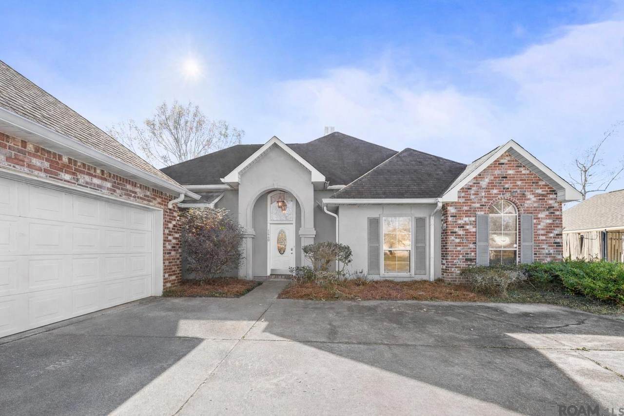 1440 Basswood Dr - Photo 1