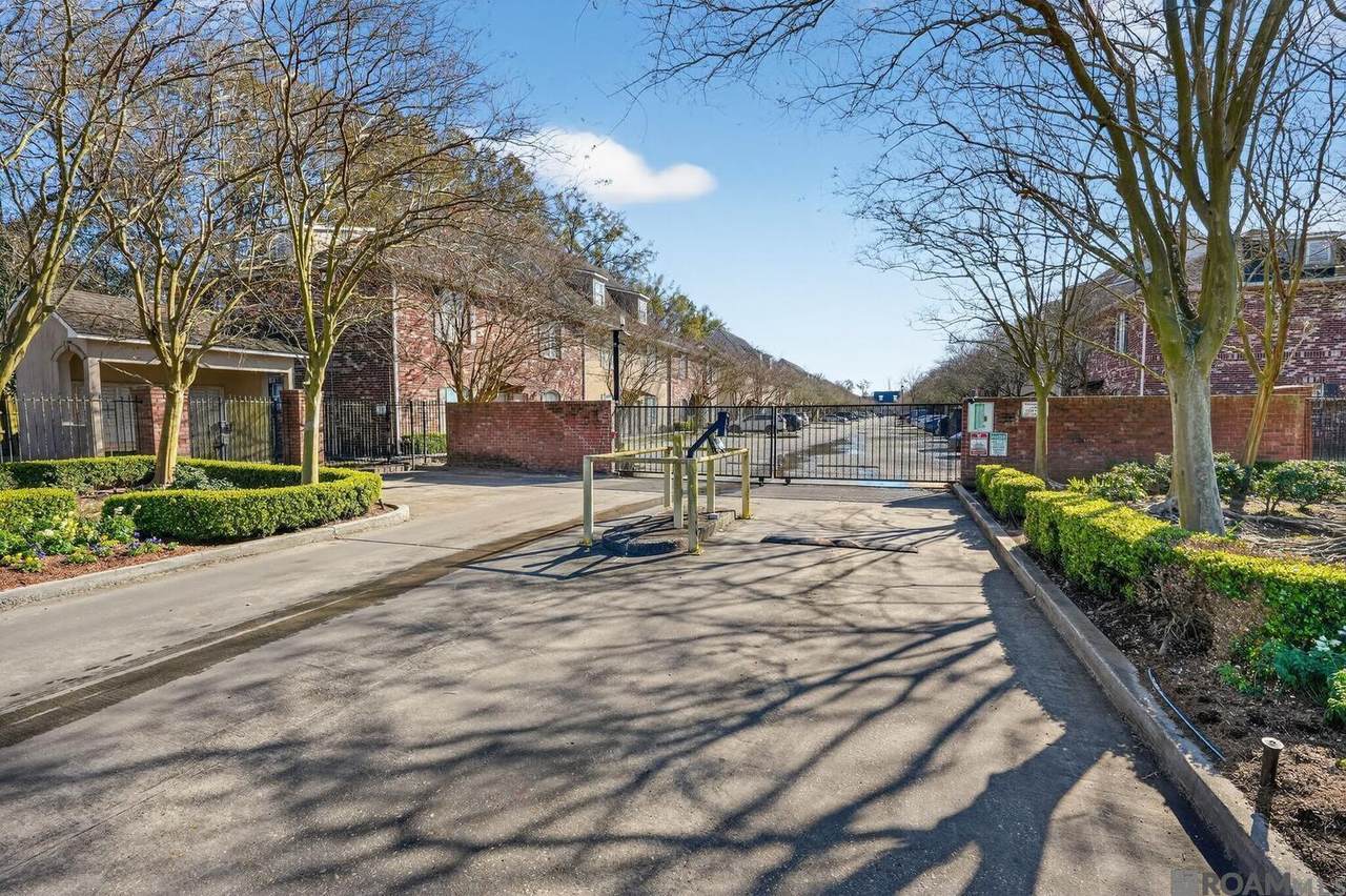 2405 Brightside Dr - Photo 1