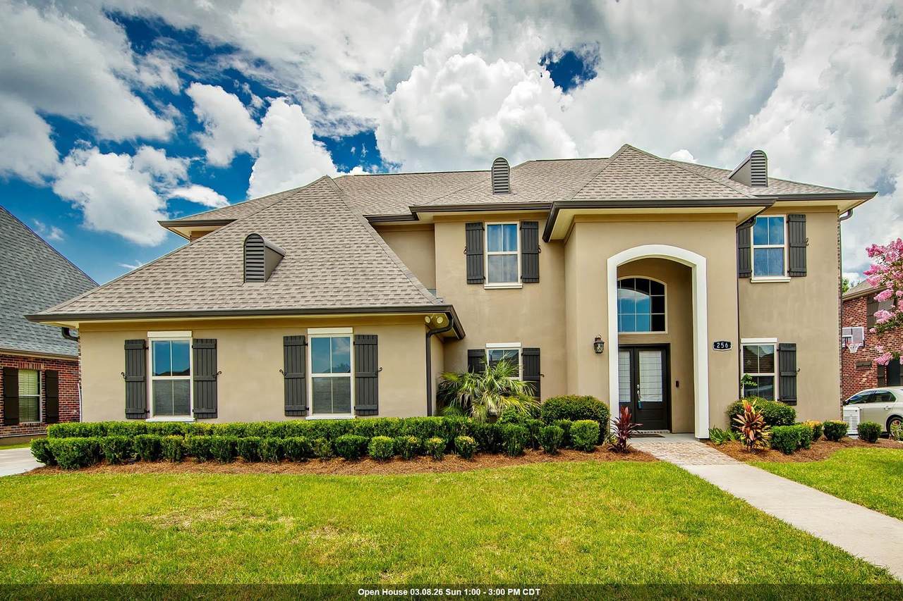 256 Riverwood Dr - Photo 1