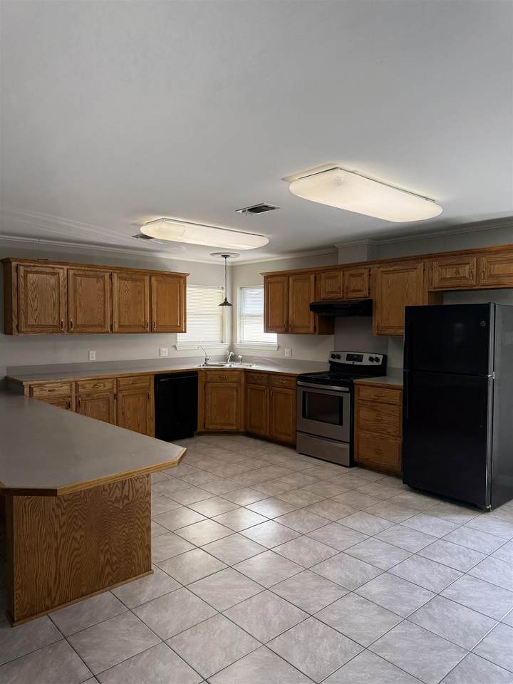 412 St Louis St - Photo 1