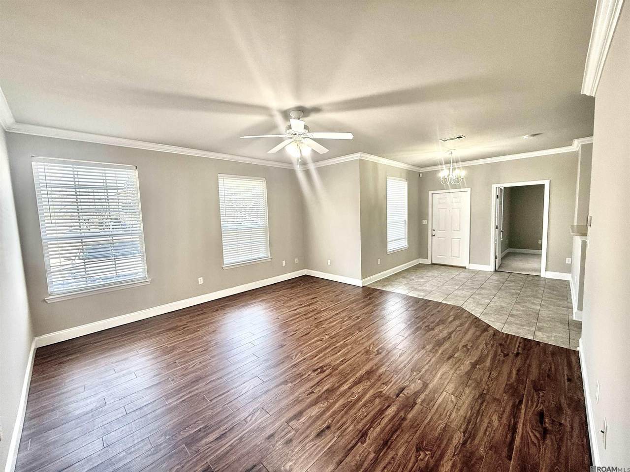 900 Dean Lee Dr - Photo 1
