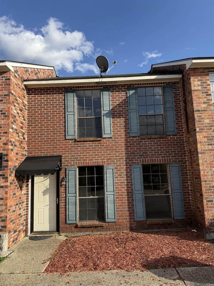 23050 C Jade Dr - Photo 1