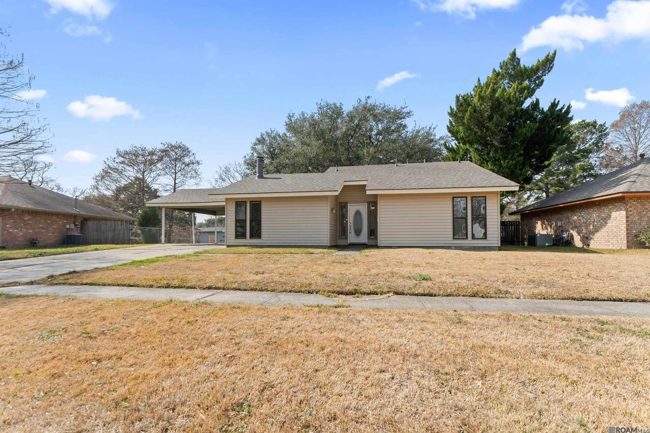 9842 Hawthorne Dr - Photo 1