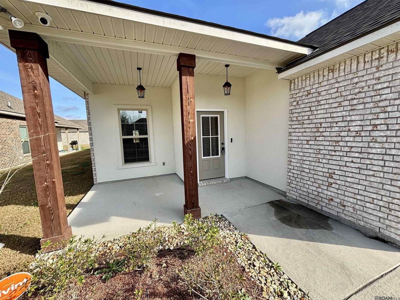 14001 Barrington Ave - Photo 1