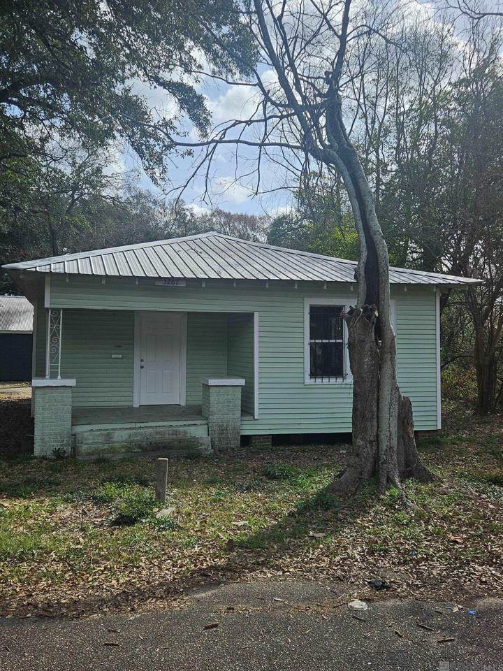 3262 Hiawatha St - Photo 1