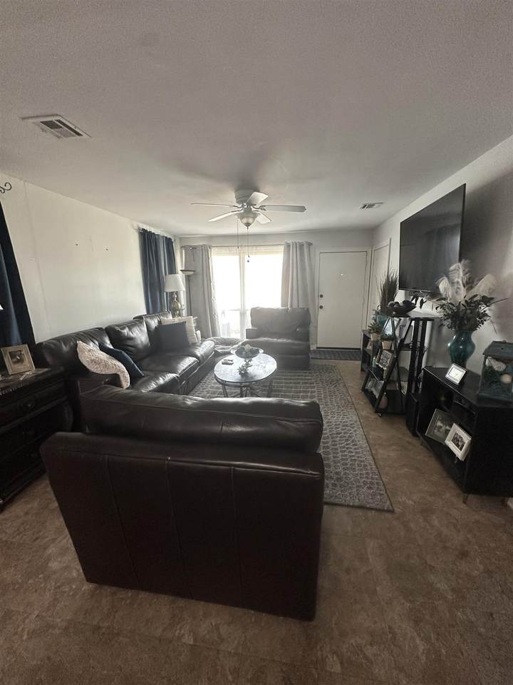 https://bt-photos.global.ssl.fastly.net/batonrouge/1280_boomver_1_2026004017-2.jpg