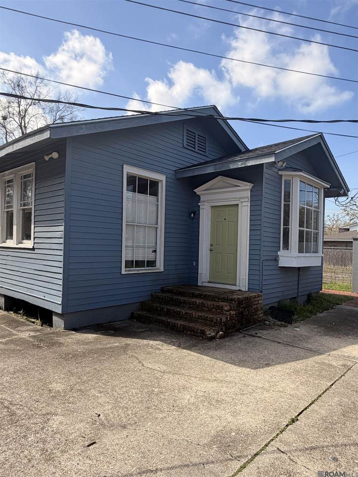 1346 Main St - Photo 1