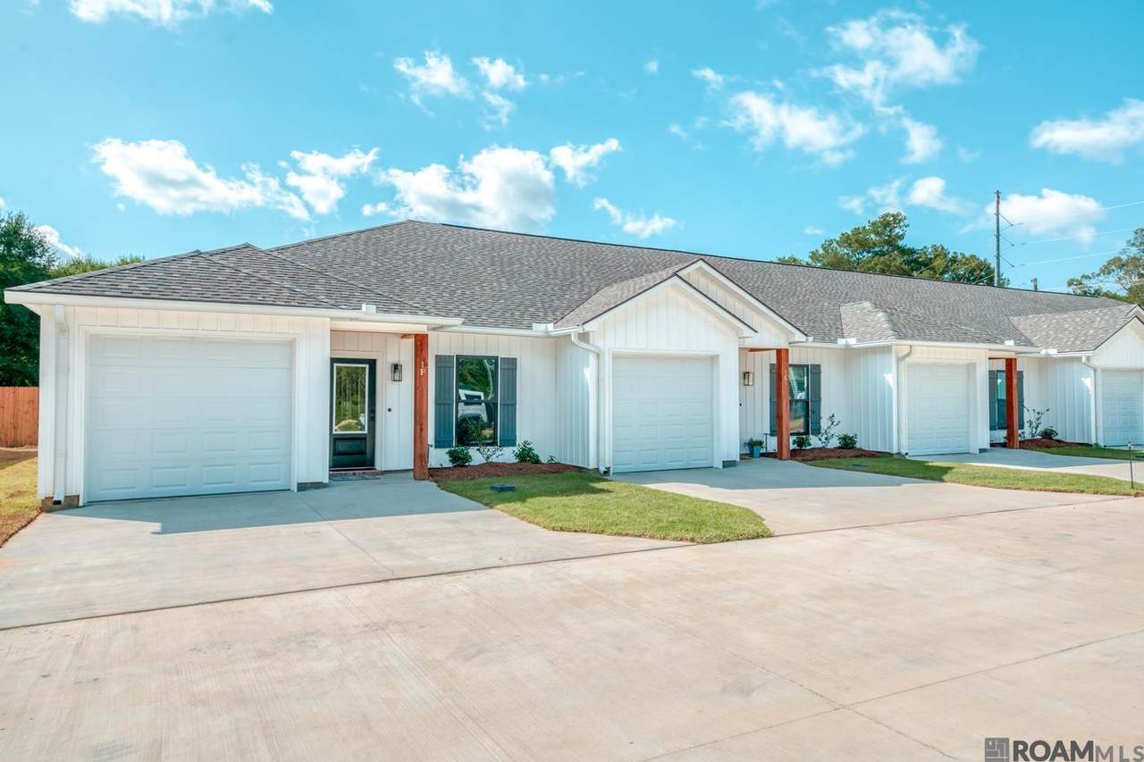 8739 Lockhart Rd - Photo 1