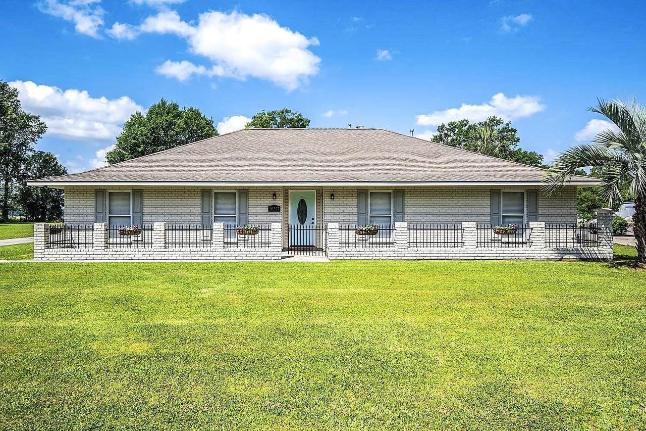 10517 Buxton Rd - Photo 1